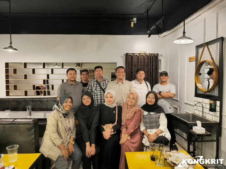 Tiga Media Pemberitaan Online Sumbar Gelar Buka Bersama, Pererat Kolaborasi dan Silaturahmi Sesama Wartawan