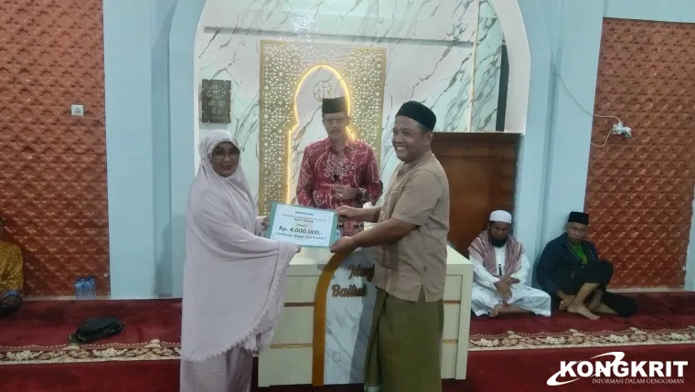 Tim Safari Ramadhan Pemerintah Kota Solok Kunjungi Jamaah Masjid Baitul Falah