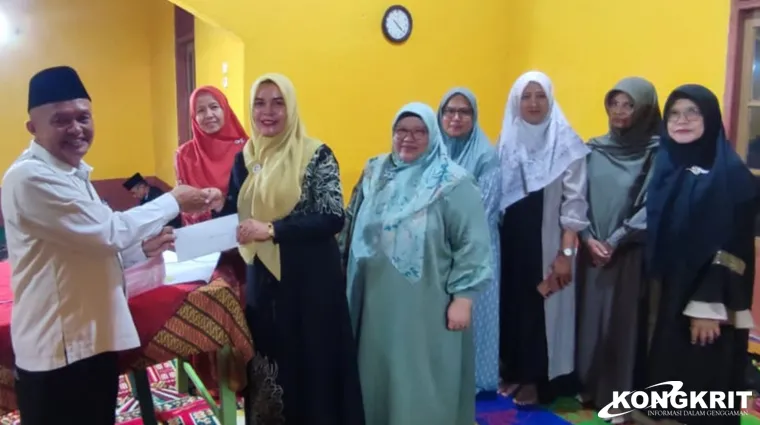 TSR 19 Padang Pariaman Kunjungi Surau Baru dan Serahkan Bantuan untuk Perbaikan Fasilitas Keagamaan