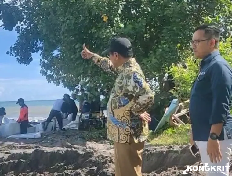 Bupati Padang Pariaman JKA Monitoring Langsung Progres Goro Akbar di Batang Ulakan