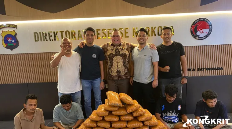 Empat Pemuda Diamankan Ditresnarkoba Polda Sumbar, 47 Paket Besar Ganja Disita