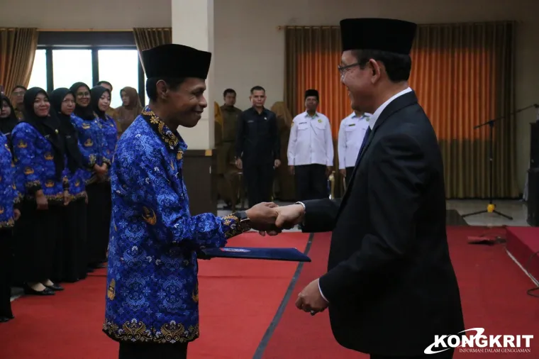 Pemko Payakumbuh Lantik 144 PPPK Formasi 2024 dan Serahkan SK Pengangkatan