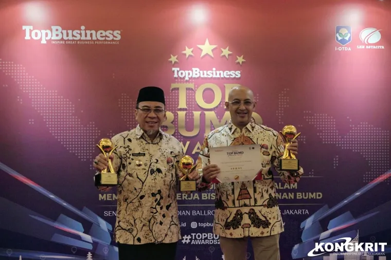 Perumda Air Minum Kota Padang Raih Penghargaan Tertinggi Top BUMD Awards 2025