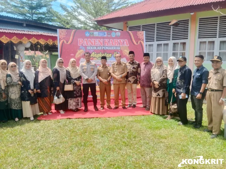 SMAN 1 Pancung Soal Lepas 257 Siswa Kelas XII Saat Perpisahan, Rayakan Hari Kelulusan