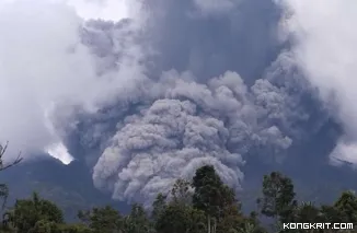 Gunung Marapi Erupsi Lagi Capai Ketinggian 1.500 Meter, Warga Diminta Waspada