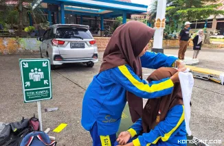 Latih Kesiapsiagaan, SMA Negeri 4 Bukittinggi Gelar Simulasi Gempa Bersama PMI Kota Bukittinggi