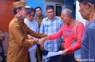 Melalaui Baznaz Pemko Payakumbuh Salurkan Bantuan untuk Korban Kebakaran di Kelurahan Nunang Daya Bangun