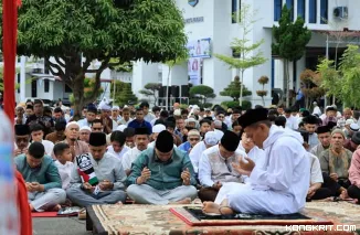 Pemerintah Kota Pariaman Gelar Salat Idul Fitri 1446 H di Halaman Balaikota