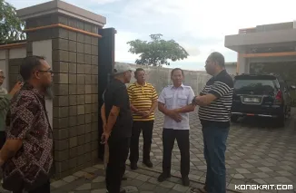 Keterangan foto : Wabup Tulungagung Ahmad Baharudin saat mendampingi Tim dari Kemensos RI saat meninjau lokasi usulan pembangunan Sekolah Rakyat