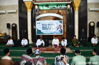 Wabup Tulungagung Ahmad Baharudin saat menghadiri acara Dzikir Akbar dan Halal Bihalal Keluarga Besar Pendidikan dan Tenaga Pendidik MI se Kabupaten Tulungagung