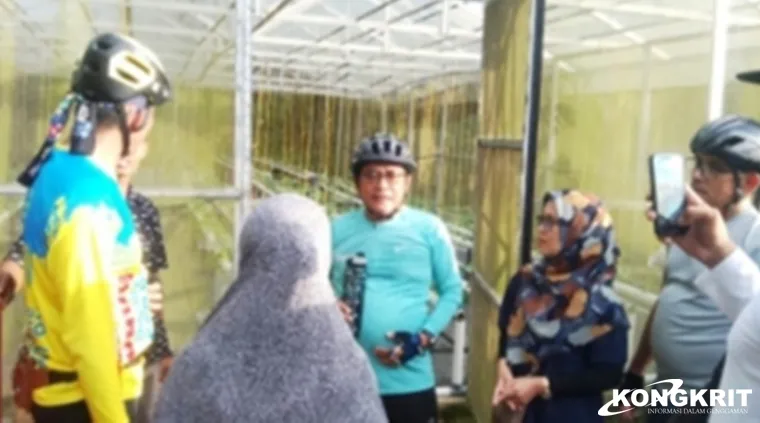 Gowes Santai, Bupati Padang Pariaman Serap Aspirasi Petani Langsung di Lapangan