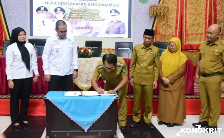 Pemkab Padang Pariaman Teken MoU dengan Kejari Pariaman Terkait Pendampingan Hukum Perdata dan Tata Usaha Negara