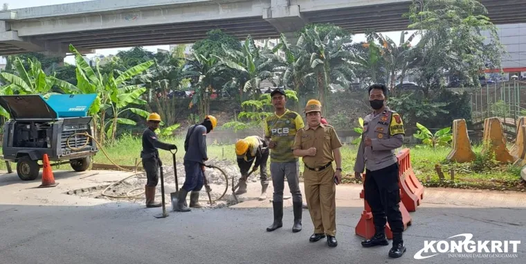 Sinergi Tiga Pilar, Perbaikan Jalan Raya Kincan Jatibening Dimonitor Langsung Aparat dan Dinas Terkait
