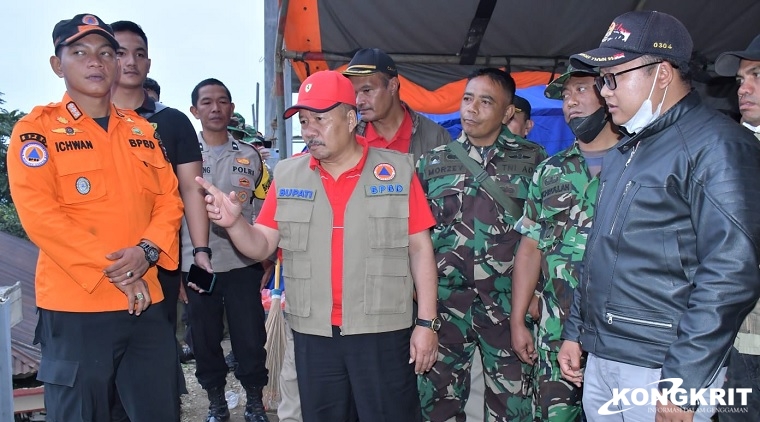 Kunjungan Bupati Agam ke Posko Bencana Gunung Marapi: Siaga dan Koordinasi Tim
