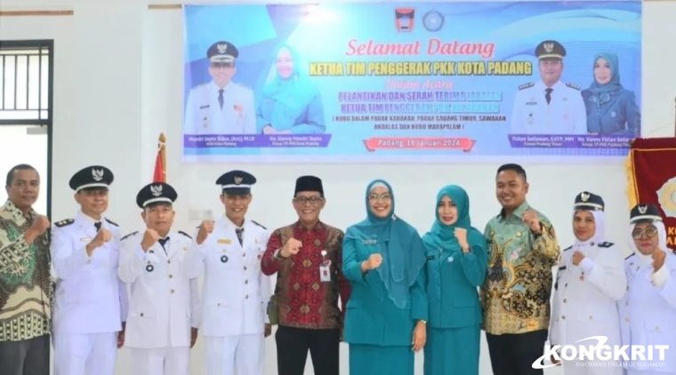 Ny. Genny Hendri Septa Pimpin Sertijab Lima TP-PKK Kelurahan di Kecamatan Padang Timur