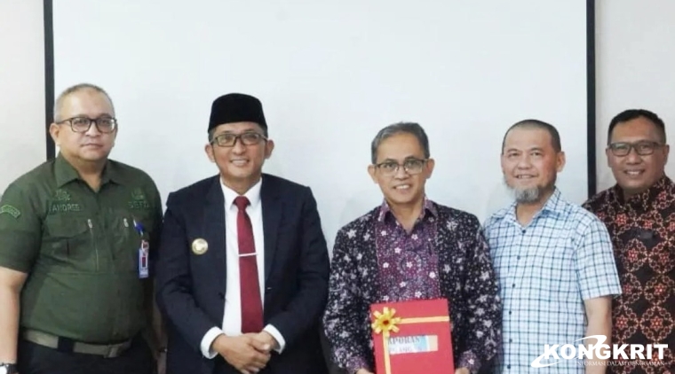 Pemerintah Kota Padang Menyerahkan Laporan Keuangan/LKPD untuk Pemeriksaan BPK Sumbar