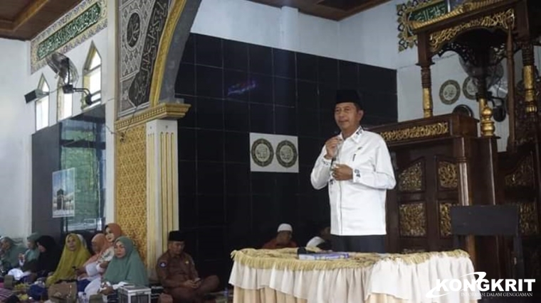 Wakil Bupati Riswanto Saat Menghadiri Pengajian Rutin Wirid Yasin di Masjid Nurul Huda Tampuniak Padang Rajo, Pasaman Barat (Selasa, 9 Januari 2024).
