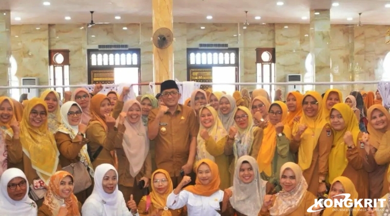 Wali Kota Padang, Hendri Septa Kukuhkan 2.331 Guru Honor sebagai ASN PPPK