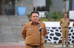 Senin, 22 Januari 2024, apel pagi di Lapangan Kantor Bupati Solok yang di pimpin Kepala Dinas Pertanian Kabupaten Solok, Kennedy Hamzah. .