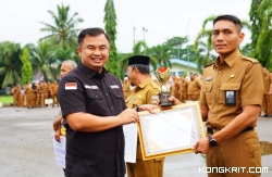 Membanggakan, Dinas Penanaman Modal dan Pelayanan Terpadu Satu Pintu Kabupaten Dharmasraya Mendapatkan Sejumlah Penghargaan