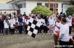 Menyongsong Pemilu 2024, Masyarakat bersama KPU Pasaman Barat Gelar Senam Sehat dan Jalan Santai.