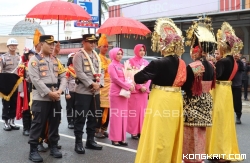 Pelepasan Kapolres Pasaman Barat, AKBP Agung Basuki, menjadi Momentum Spesial dengan Tradisi Unik