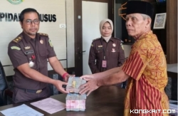 Titipan pengembalian kerugian keuangan negara dari saksi "S" mantan Wali Nagari Ladang Panjang
