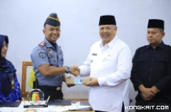 Wali Kota Solok, Zul Elfian Umar menghadiri acara perjanjian kerjasama antara Kalapas Kelas II B Solok dan Kepala Disdukcapil Kota Solok.