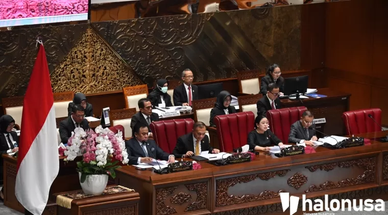 Sidang Paripurna DPR