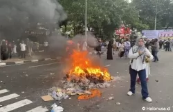 Aksi Damai Pendukung Prabowo Ricuh (Foto: Kompas.com/Muhammad Isa Bustomi)