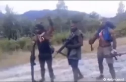 Tangkap Layar video viral pelaku penembakan Danramil Aridade