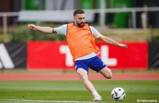 Dani Carvajal melakukan latihan (Foto: Instagram Dani Carvajal)