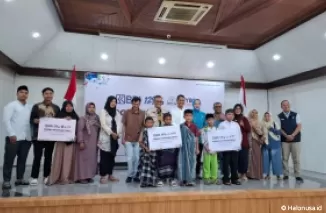 Khitan massal untuk masyarakat kurang mampu digelar BRI Padang bersama YBM BRILiaN dan IWABRI di Gedung Bundo Kanduang, Padang, Minggu (22/12/2024). (Foto: Istimewa)