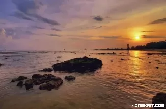 Jangan Lewatkan! Pesona Pantai Dalegan, Wisata Ikonik dari Jawa Timur (Foto: Dok.Istimewa)
