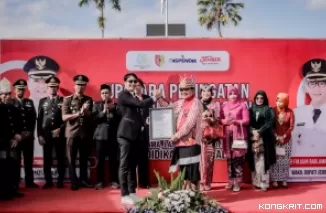 Bupati Jember, Hendy Siswanto terima Rekor Muri