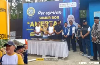 Pj Bupati Tulungagung bersama Sekdakab, Ketua IKA UNAIR cabang Tulungagung, Ketua PAPDI cabang Surabaya dan donatur serta Kades Tenggarejo foto bersama usai peresmian sumur bor Amerta  (Kepala dinas Perkim Tulungagung, Anang Pratistianto)