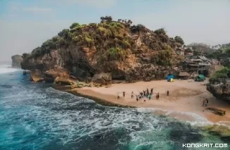 5 Destinasi Wisata Pantai Hidden Gems di Jogja, Incaran Para Pecinta Alam! (Foto: Dok.Istimewa)