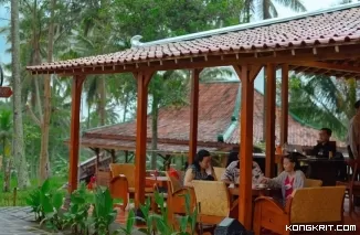Daftar Menu, Jam Buka, dan Fasilitas yang ada di Warung Eyup, Wisata Kuliner Baru Jogja dengan View Sawah yang Syahdu (Foto )