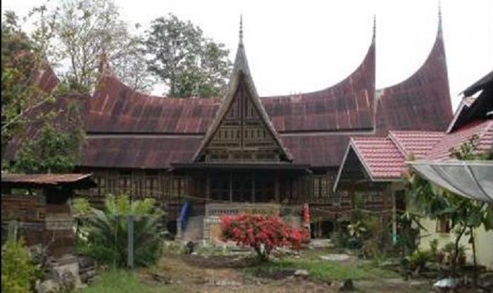 Cagar Budaya Rumah Gadang Koto Anau di Kabupaten Solok