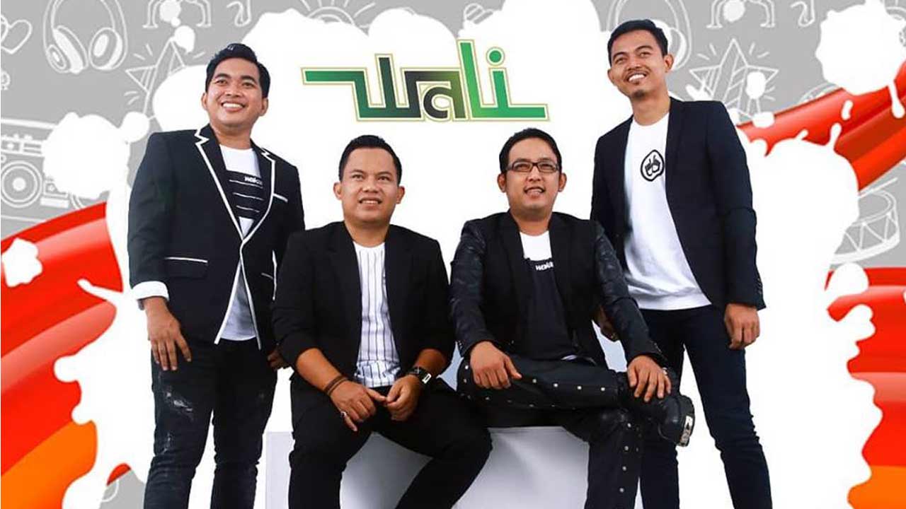 Chord Gitar Tetap Bertahan – Wali Band, Lirik Lagu: Tak Pernah Kusangka Tak Pernah Ku Duga
