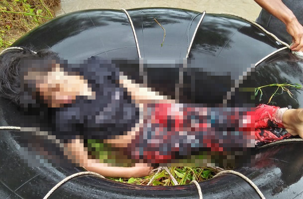 Jenazah seorang wanita yang hanyut di Pesisir Selatan, Kamis (26/11/2020). | Foto: istimewa