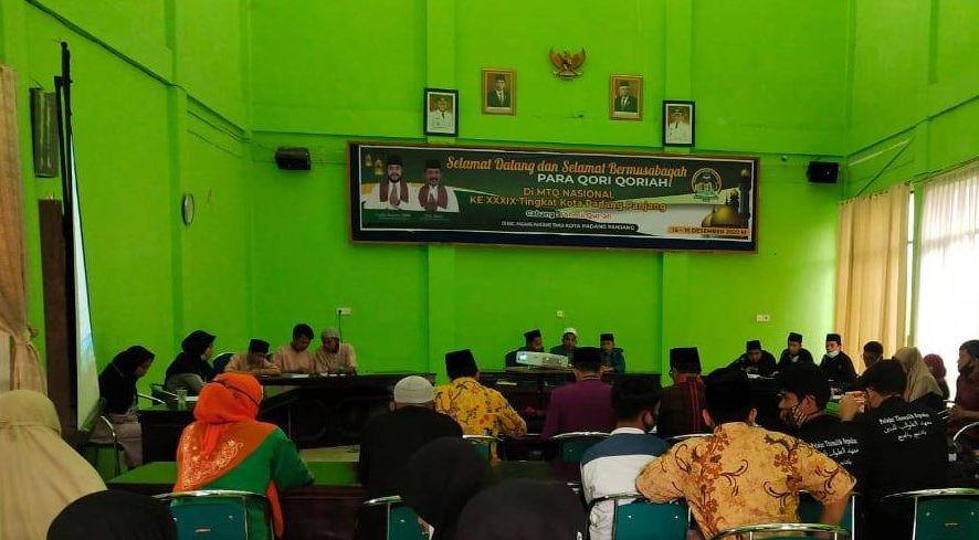 Qori dan qoriah saat ini sedang bertarung babak semi fina dan final, MTQ nasional ke-39 tingkat Kota Padang Panjang, Sumatera Barat (Sumbar), Selasa (15/12/2020). | Halonusa