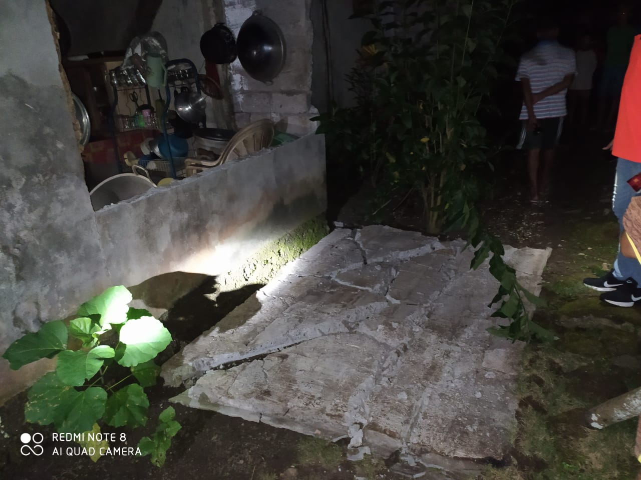 Salah satu bangunan rumah warga terdampak gempa di Kabupaten Kepulauan Talaud, Sulawesi Utara (Sulut), yang terjadi Kamis (21/1/2021) malam, berkekuatan M7,1. BPBD Talaud/Halonusa