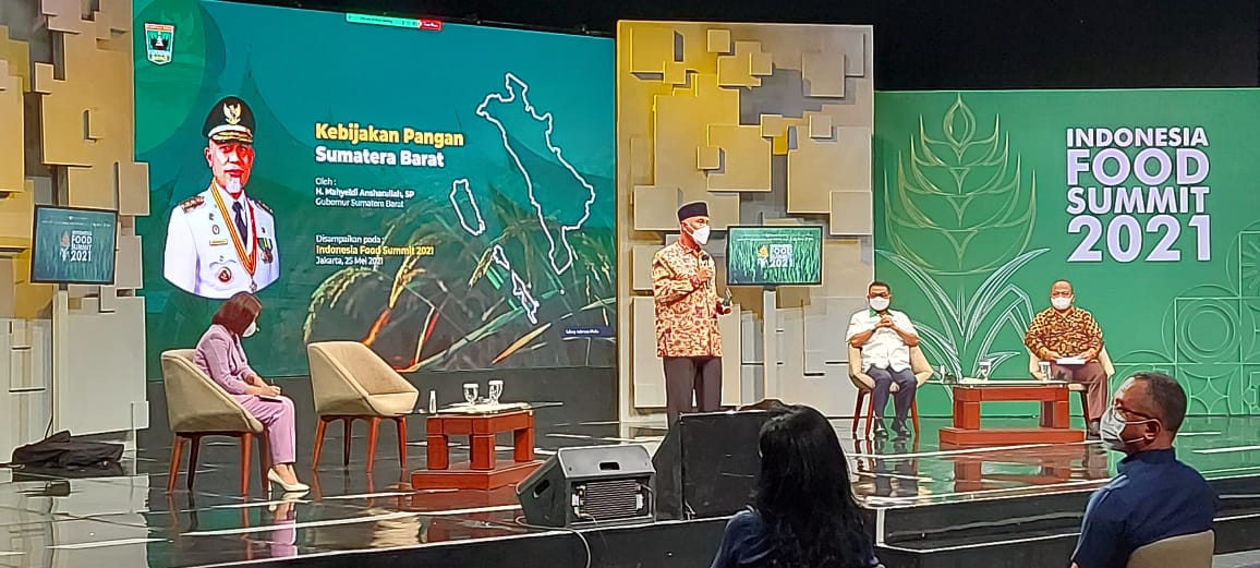 Gubernur Sumatera Barat Mahyeldi sebagai nativespeaker Indonesia Food Summit 2021 di Jakarta
