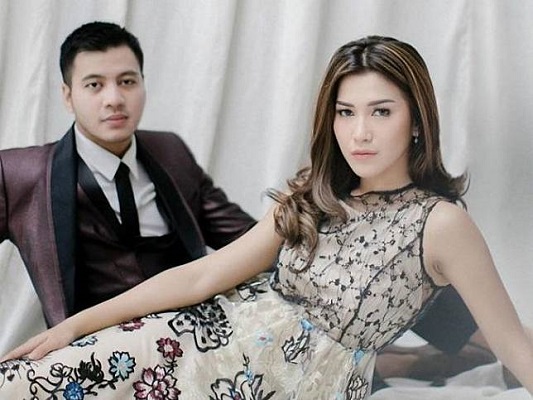 Dita dan Ilham dikabarkan akan bercerai. (Foto: Instagram @
fakhranaaa)