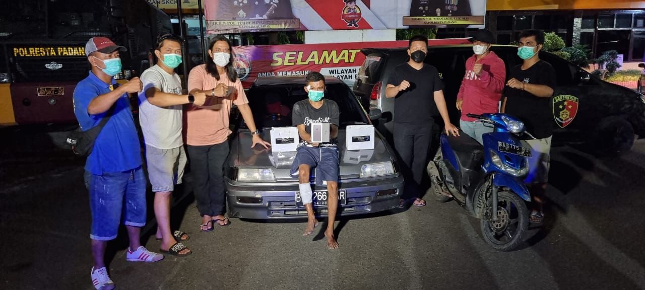 Pelaku pencurian emas dan rokok di sebuha toko di Padang ditembak polisi. (Foto: Dok. Tim Klewang)