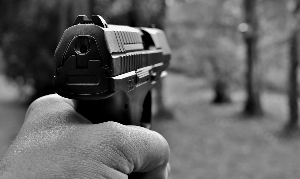 Ilustrasi pistol. (Foto: Dok. Pixabay)