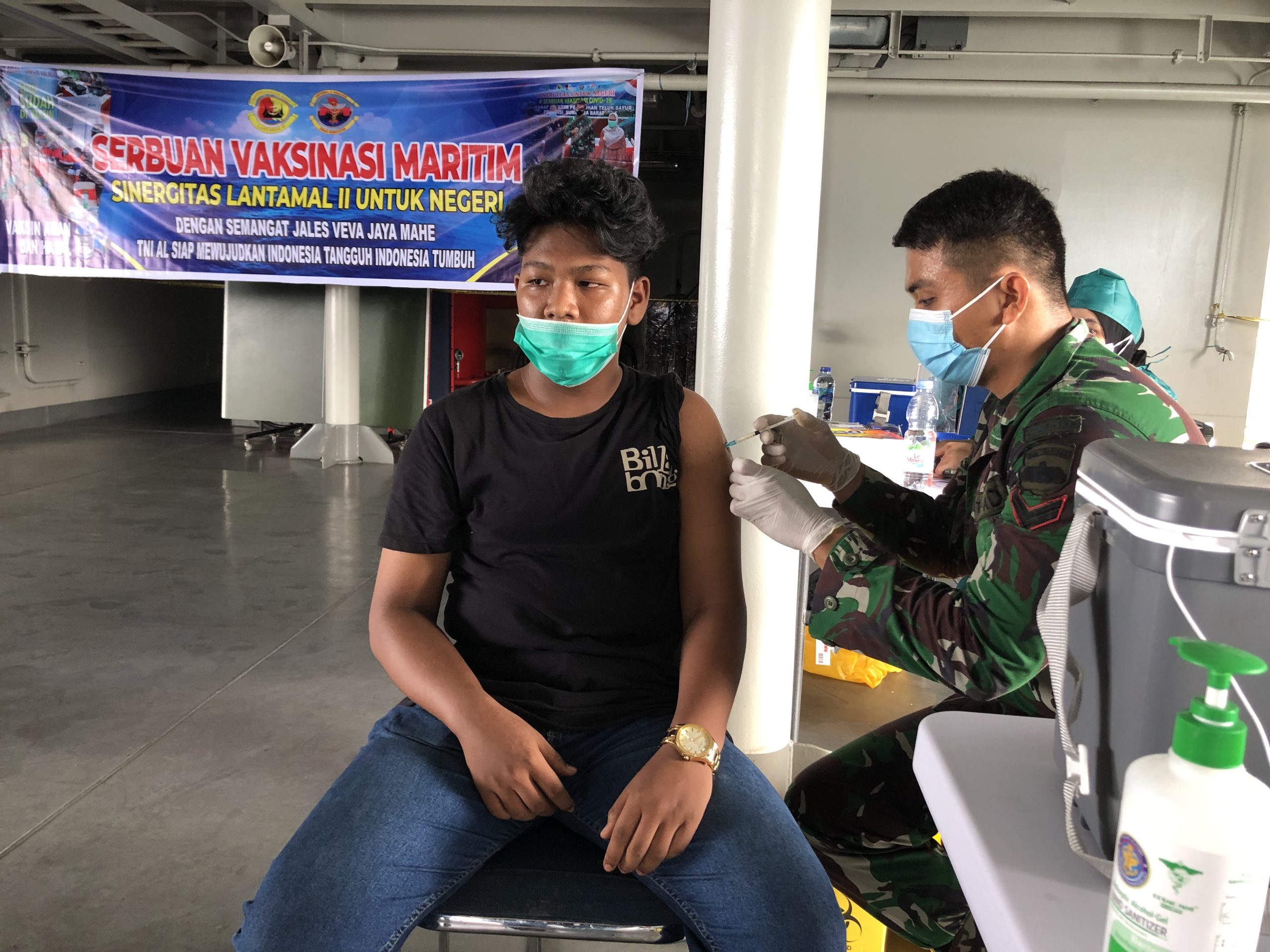 Bantu Capaian Target Vaksinasi, Lantamal II Padang Turunkan Kapal Perang