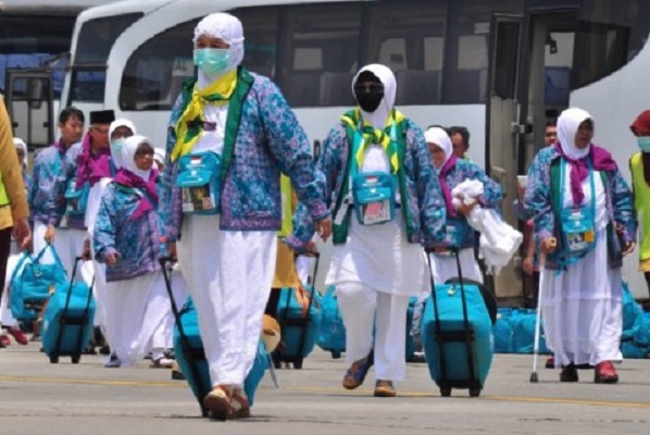 Dalam waktu dekat jemaah Indonesia akan kembali di izinkan untuk umroh kembali ke tanah suci Makkah (Alurnews.com)