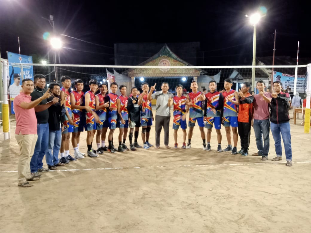 Kalahkan Lima Puluh Kota, Tim Luhak Nan Tuo Tanah Datar Juara Kejurda Voli Junior